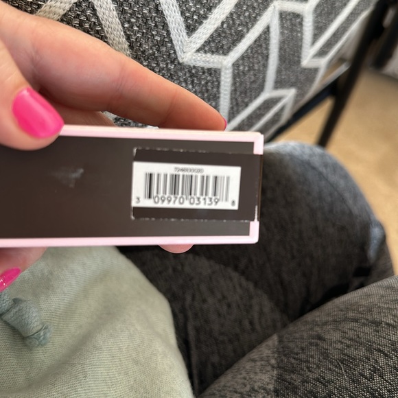 flesh Pure Flesh Liquid Foundation, Latte Neutral 20 NEW NIB - Picture 5 of 5